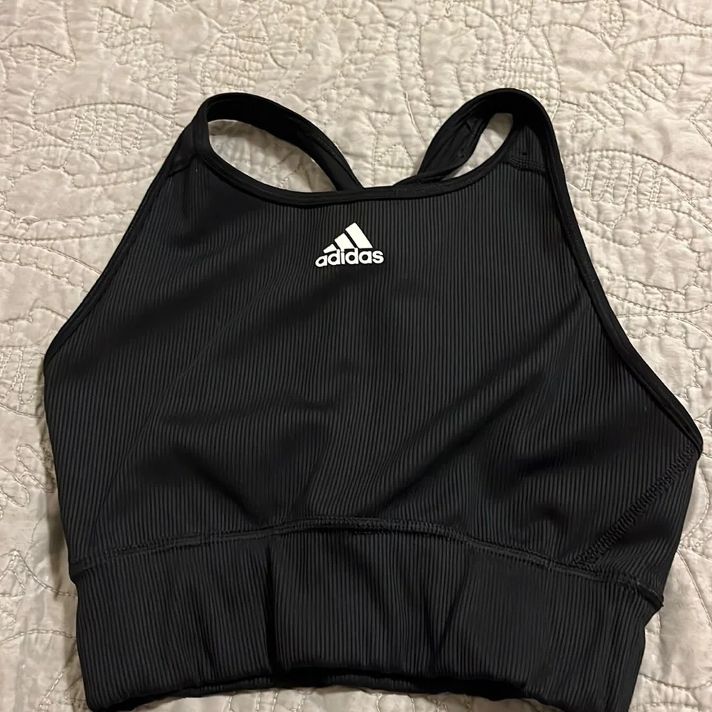 Adidas sports bra size small - Picture 1 of 3